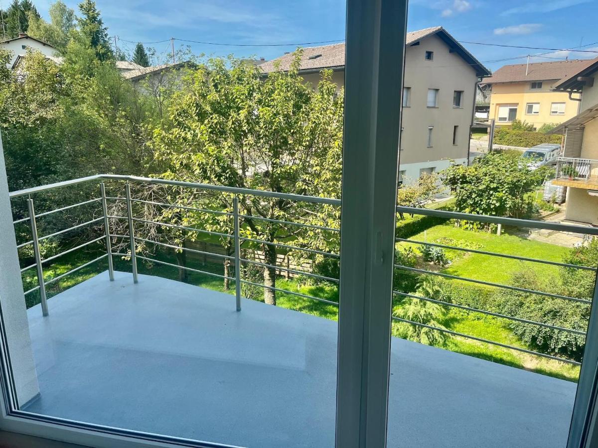 4 Bedroom Private House On The Hill Holiday home *