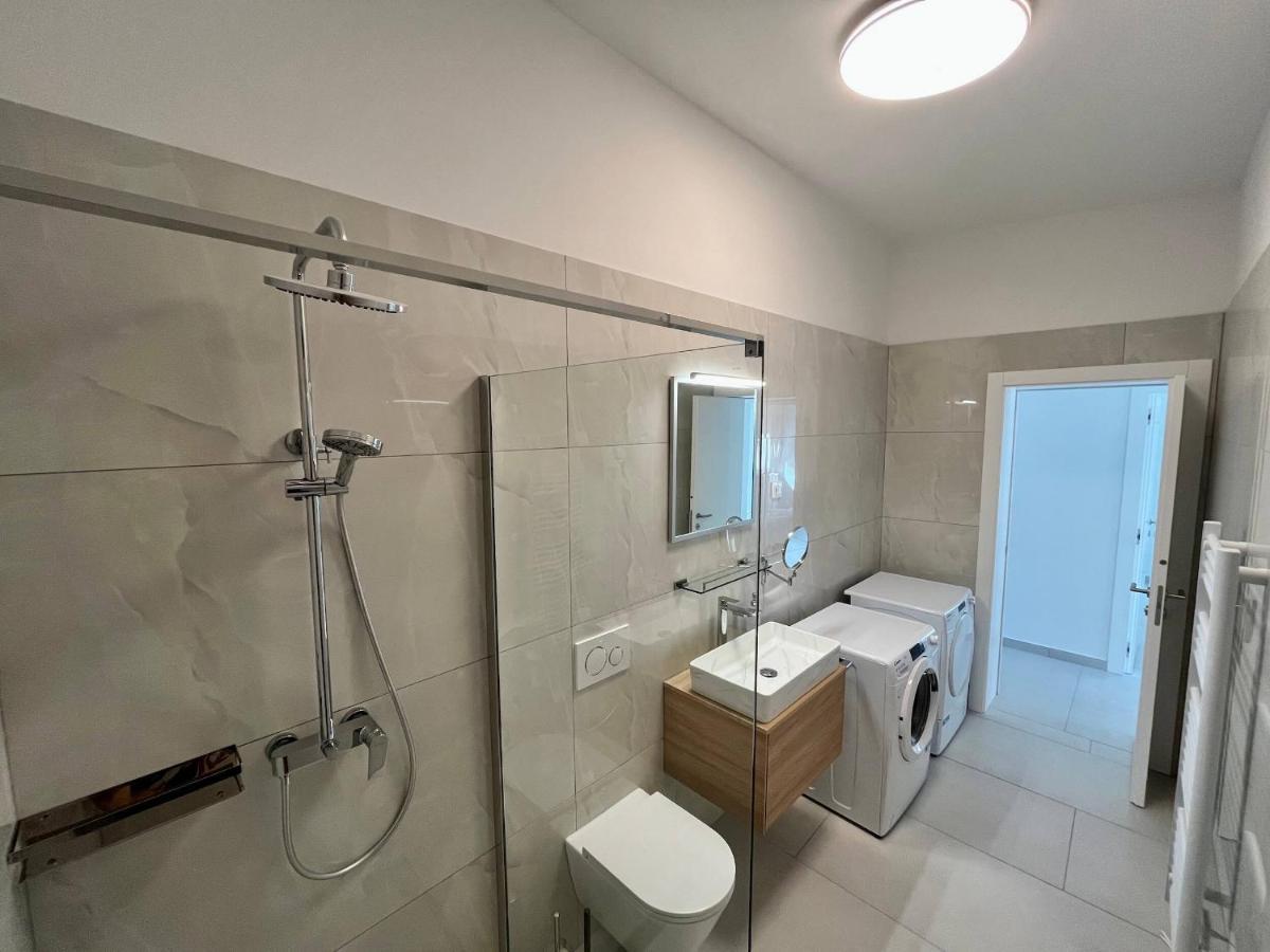 Casa vacanze 4 Bedroom Private House On The Hill *