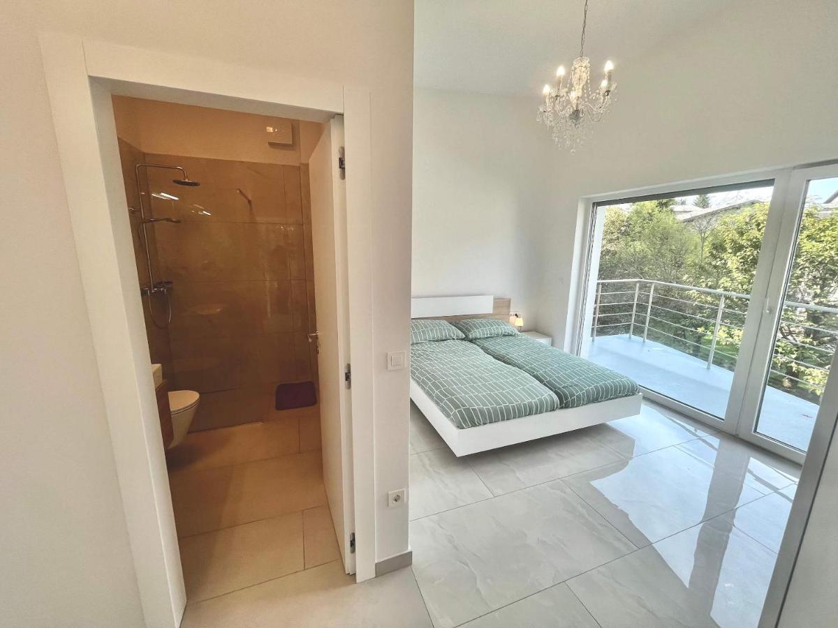 4 Bedroom Private House On The Hill Casa vacanze