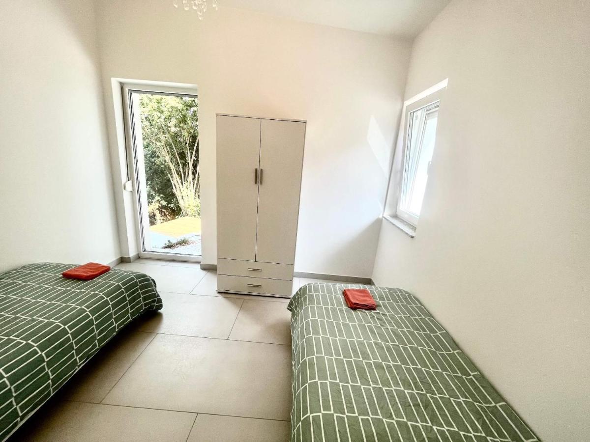 4 Bedroom Private House On The Hill * Lubiana
